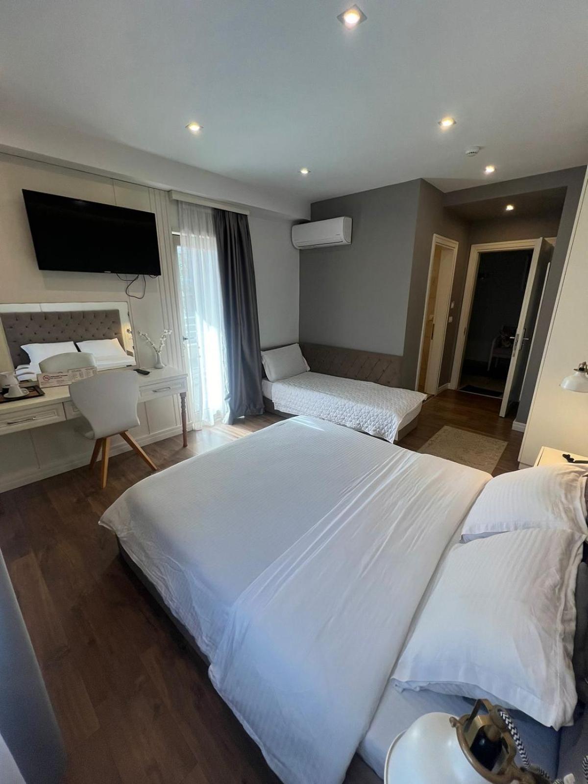 Hotel Romeo Korce Exterior photo